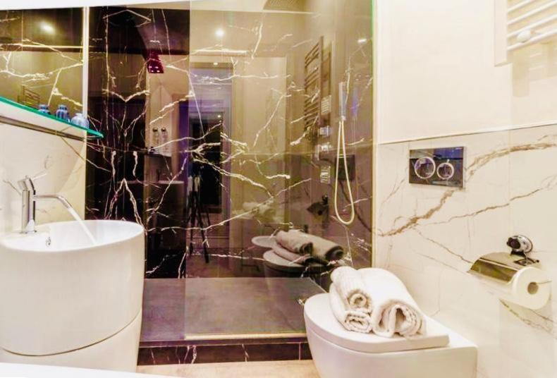 Governo Vecchio Guesthouse Navona روما المظهر الخارجي الصورة